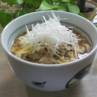 煮た手羽元の活用法です／卵とじうどん